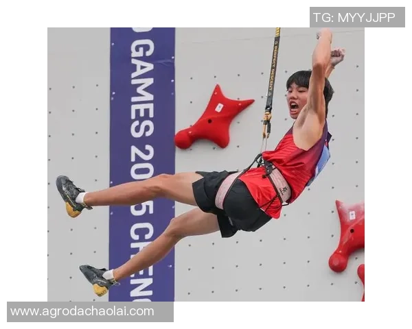 成都攀岩队实力揭秘:攀岩巨献背后的故事与挑战 成都攀岩队实力揭秘:攀岩巨献背后的故事与挑战